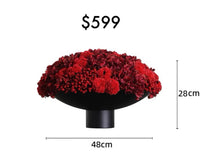 Laden Sie das Bild in den Galerie-Viewer, VICKY YAO Fine Art - Premium Faux Red Flower Arrangement – Modern Centerpiece in Black Vase W70xH40cm