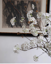 Load image into Gallery viewer, VICKY YAO - Aman Hotel Style Artificial Pear Blossom Arrangement | Luxury White Floral Installation | Modern Minimalist Table Decor