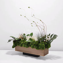 Load image into Gallery viewer, VICKY YAO - Luxury Green Floral Arrangement in Iron &amp; Marble Base – Modern Table Centerpiece for Office, Villa &amp; Hotel Decor