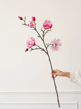 Laden Sie das Bild in den Galerie-Viewer, VICKY YAO Design Aesthetic - Exclusive Design Ancient Chinese Flower Pot Natural Touch Artificial Magnolia Floral Art