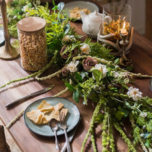 画像をギャラリービューアに読み込む, VICKY YAO-  Floral Arrangement Easy to Attach Banister Garland for Staircase&amp;Wedding Table Décor Ready-to-Use Artificial Flower Art