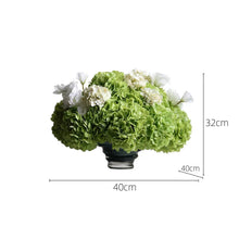 Laden Sie das Bild in den Galerie-Viewer, VICKY YAO - Luxury Premium Real Touch Hydrangea Arrangement in a Glass Vase