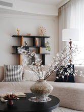 Laden Sie das Bild in den Galerie-Viewer, VICKY YAO -  Handmade Japanese studio art pottery Vase textured grey Ceramic Vase – Rough Potter Without flowers Wabi Sabi Vase