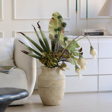 Laden Sie das Bild in den Galerie-Viewer, VICKY YAO - Large Custom Artificial Rare Flowers Bouquet – Wabi-Sabi Aesthetic Faux Floral Arrangement for Unique Home Decor Without Vase