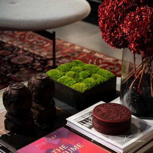 VICKY YAO Design Aesthetic - Elegant Preserved Real Moss in a Brass Pot Stylish Tabletop Accent L18 x W18 x H9cm