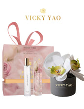 Laden Sie das Bild in den Galerie-Viewer, VICKY YAO FRAGRANCE - Cute Natural Touch White Faux Orchid Art &amp; Luxury Fragrance 50ml