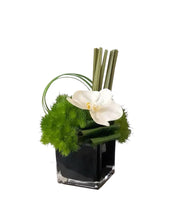 將圖片載入圖庫檢視器 Vicky Yao Faux Floral -Exclusive Design Faux Green Orchid Arrangement