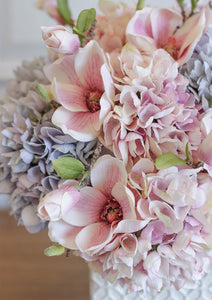 VICKY YAO Faux Floral - Exclusive Design Artificial Hydrangea Magnolia Pink Floral Arrangement