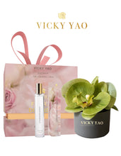 Laden Sie das Bild in den Galerie-Viewer, VICKY YAO FRAGRANCE - Cute Natural Touch Fresh Green Faux Orchid Art &amp; Luxury Fragrance 50ml