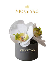 Load image into Gallery viewer, VICKY YAO FRAGRANCE - Cute Natural Touch White Faux Orchid Art &amp; Luxury Fragrance 50ml
