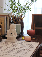 將圖片載入圖庫檢視器 VICKY YAO Table Decor - The Forbidden City Inspired Jade White Table Decoration Pair Of Lion