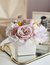 將圖片載入圖庫檢視器 VICKY YAO FRAGRANCE - Love &amp; Dream Series Elegant White Hydrangea Floral Art &amp; Luxury Fragrance Gift Box
