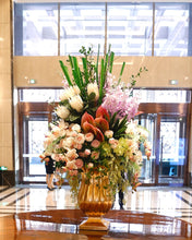 將圖片載入圖庫檢視器 Vicky Yao Faux Floral - Exclusive Design Luxury Hotel Multicolor Artificial Flowers Arrangement