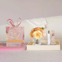 Laden Sie das Bild in den Galerie-Viewer, VICKY YAO FRAGRANCE - Love &amp; Dream Series Warm Summer &amp; Luxury Fragrance Gift Box 50ml