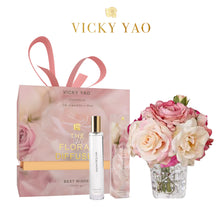 Laden Sie das Bild in den Galerie-Viewer, VICKY YAO FRAGRANCE- Love &amp; Dream Series BabyPink &amp; Luxury Fragrance Gift Box 50ml
