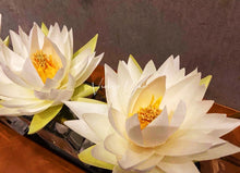 Laden Sie das Bild in den Galerie-Viewer, Vicky Yao Faux Floral - Exclusive Design Artificial Lotus/Water Lily Flower Arrangement