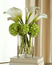 画像をギャラリービューアに読み込む, VICKY YAO Faux Floral - Exclusive Design Handmade Faux Floral art of Green Calla Lily