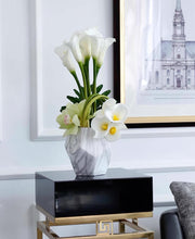 Load image into Gallery viewer, Vicky Yao Faux Floral - Exclusive Design Artificial Calla Lily Floral Arrangement With Vase