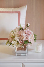 將圖片載入圖庫檢視器 Vicky Yao FRAGRANCE - Natural Elegant Artificial Pink Hydrangea Floral Art &amp; Luxury Fragrance 50ml