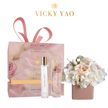 Load image into Gallery viewer, VICKY YAO FRAGRANCE - Love &amp; Dream Series Nude Pink Hydrangea Floral Art &amp; Luxury Fragrance Gift Box