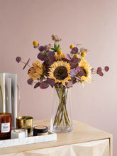 Laden Sie das Bild in den Galerie-Viewer, Vicky Yao Faux Floral - Exclusive Design Handmade Faux Sunflower Arrangement