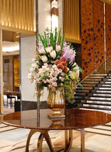 Laden Sie das Bild in den Galerie-Viewer, Vicky Yao Faux Floral - Exclusive Design Luxury Hotel Multicolor Artificial Flowers Arrangement