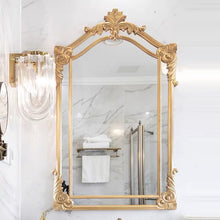 画像をギャラリービューアに読み込む, Vicky Yao Wall Decor - Luxury Exclusive Design Traditional Wall Mirror
