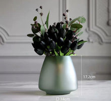 画像をギャラリービューアに読み込む, Vicky Yao Faux Floral - Exclusive Design Luxury Artificial Tulips With Frosted Vase