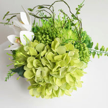 画像をギャラリービューアに読み込む, Vicky Yao Faux Floral - Exclusive Design Fresh Green Real Touch Artificial Flowers Arrangement