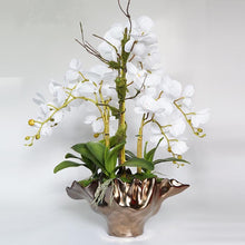 Laden Sie das Bild in den Galerie-Viewer, Vicky Yao Faux Floral - Exclusive Design Shell Vase Artificial Orchids Floral Arrangement