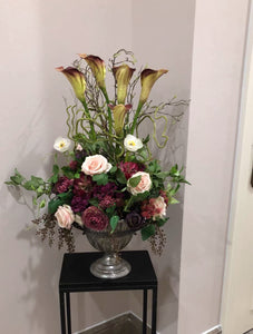 VICKY YAO Faux Floral - Exclusive Design High End Series Luxury Hotel Style Faux Calla Lily Arrangement