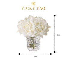 Laden Sie das Bild in den Galerie-Viewer, VICKY YAO FRAGRANCE - Love &amp; Dream Series Real Touch White Rose Art &amp; Luxury Fragrance Gift Box